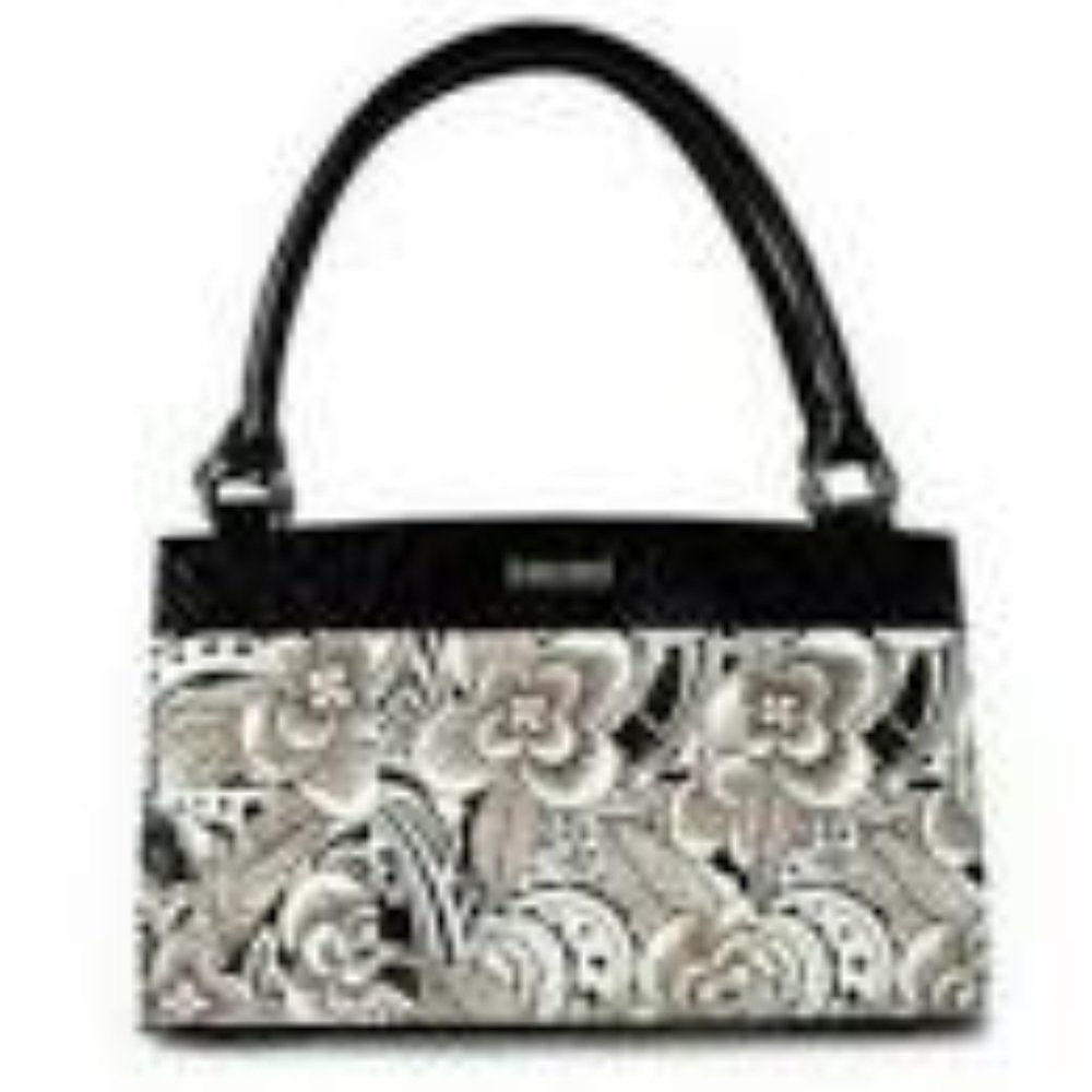 Leila Miche Shell